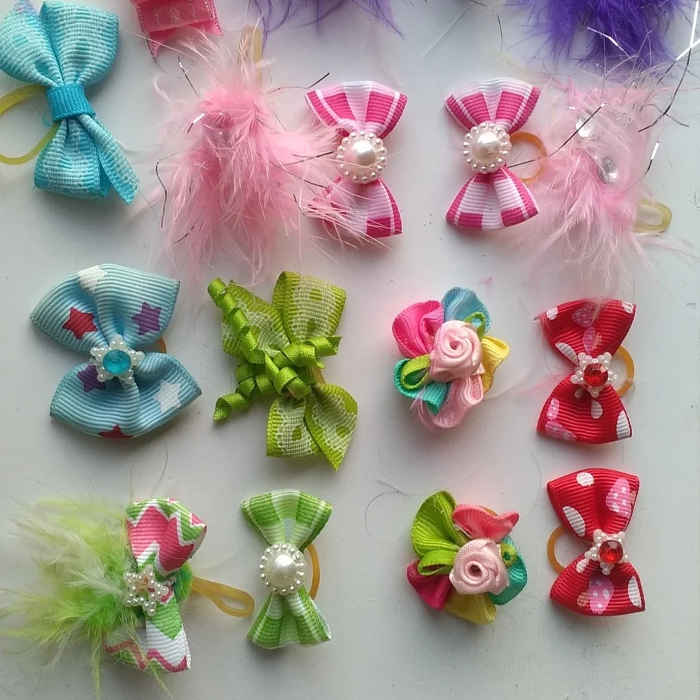 N/A feather ribbons